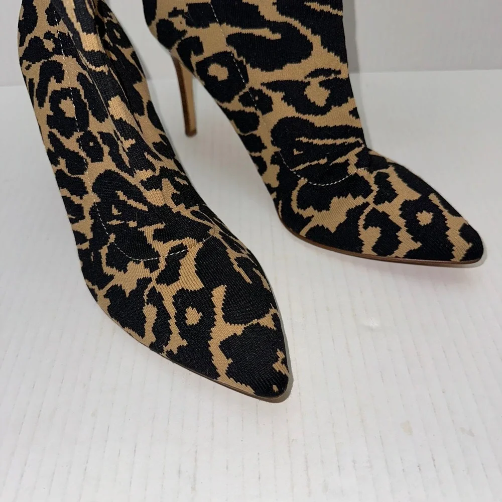 Louise et Cie Silvya Leopard‎ Print Sock Booties 8M Knit Pointed Toe Stiletto